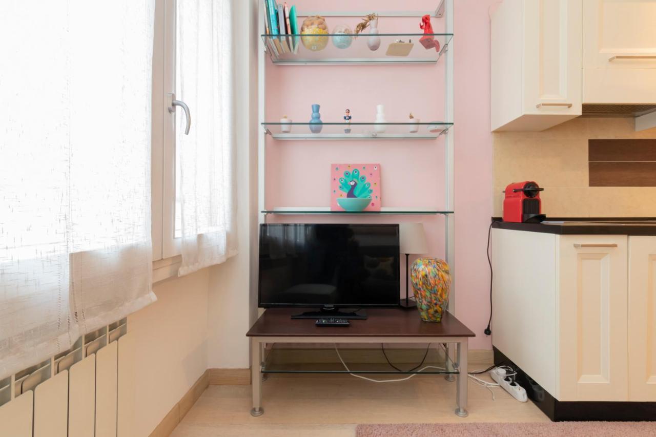 Luxury Apartment Near Bocconi Zamenhof 7 밀라노 외부 사진